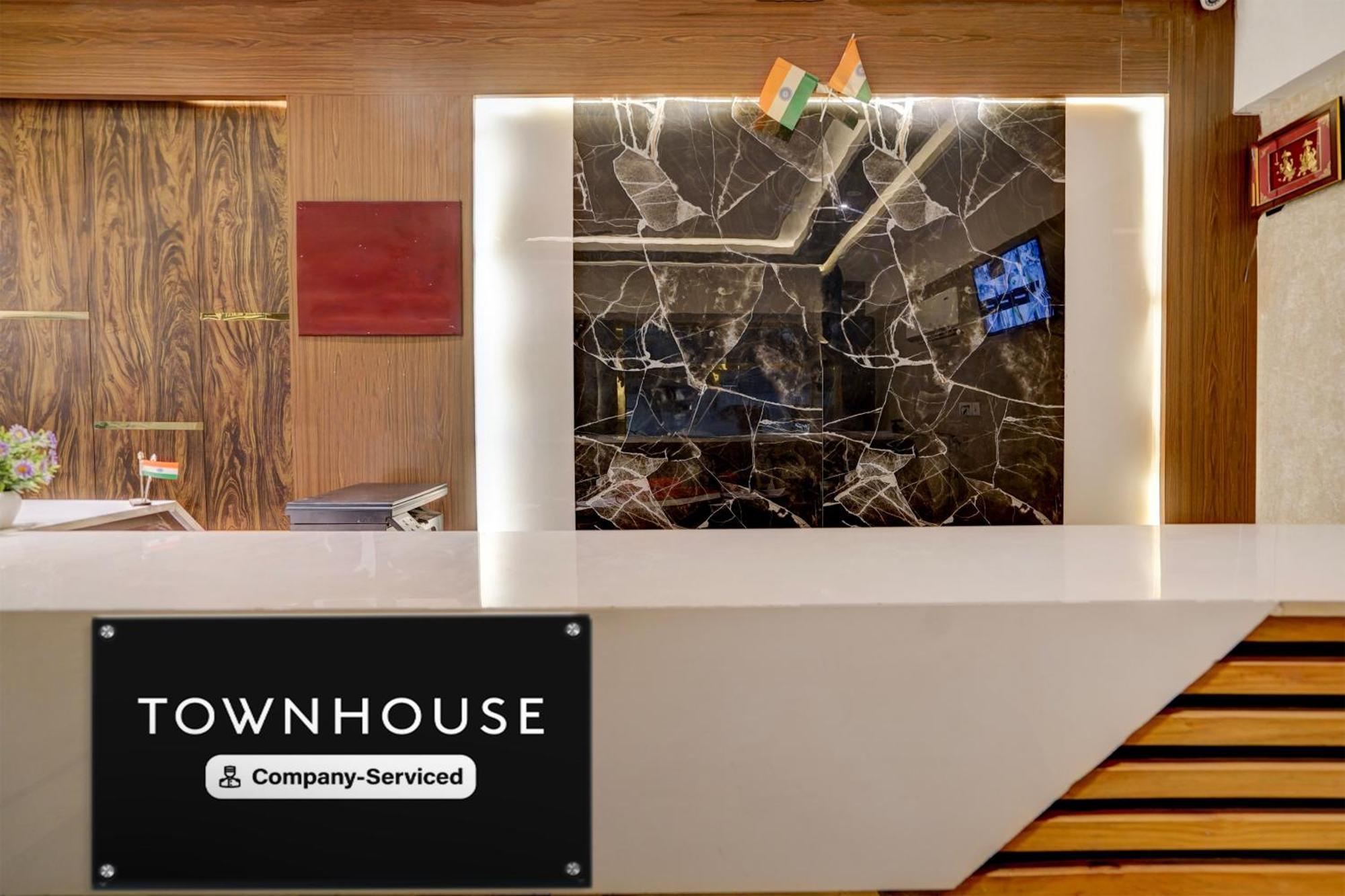 Hotel Super Townhouse Airport Road Delhi à New Delhi Extérieur photo