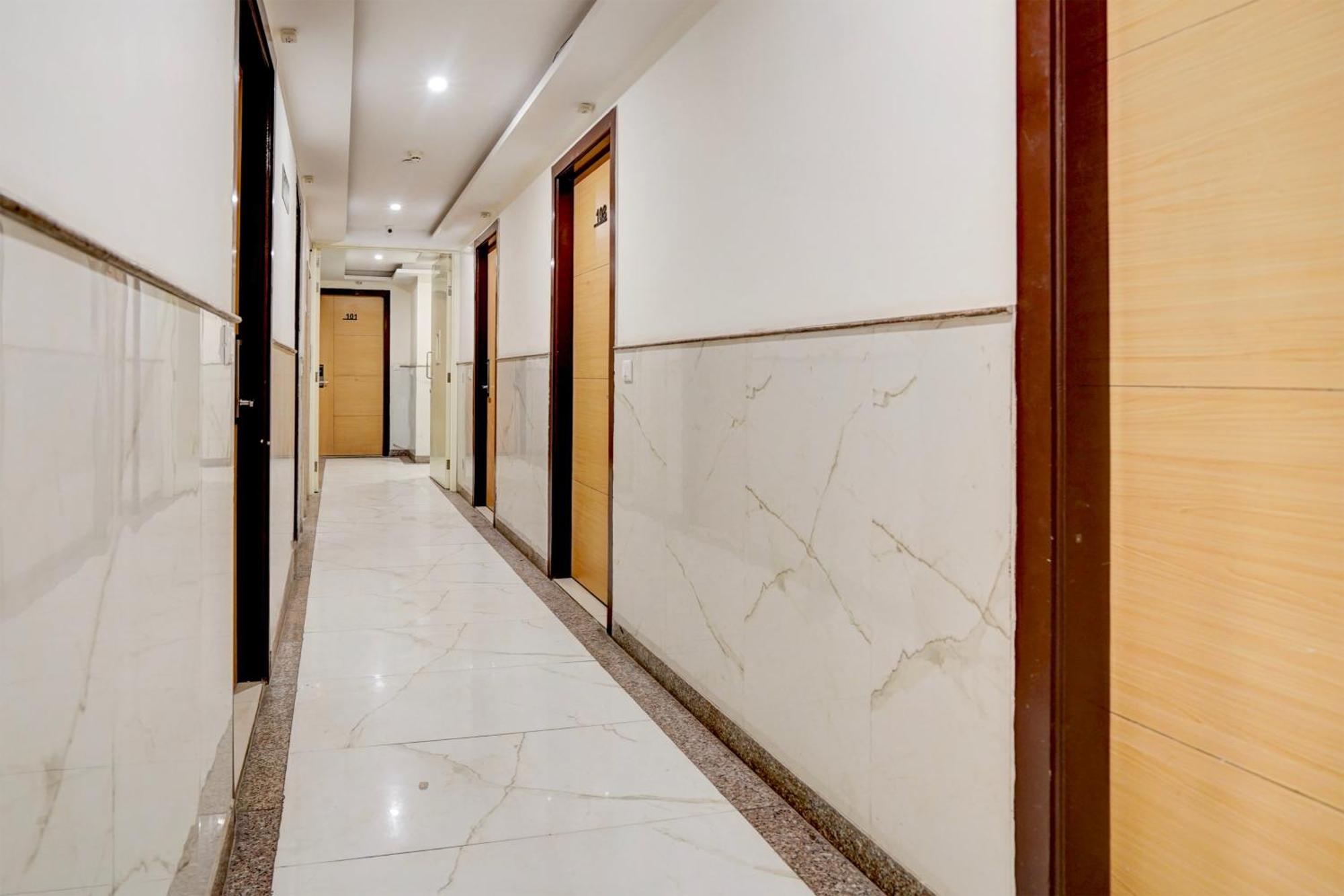 Hotel Super Townhouse Airport Road Delhi à New Delhi Extérieur photo