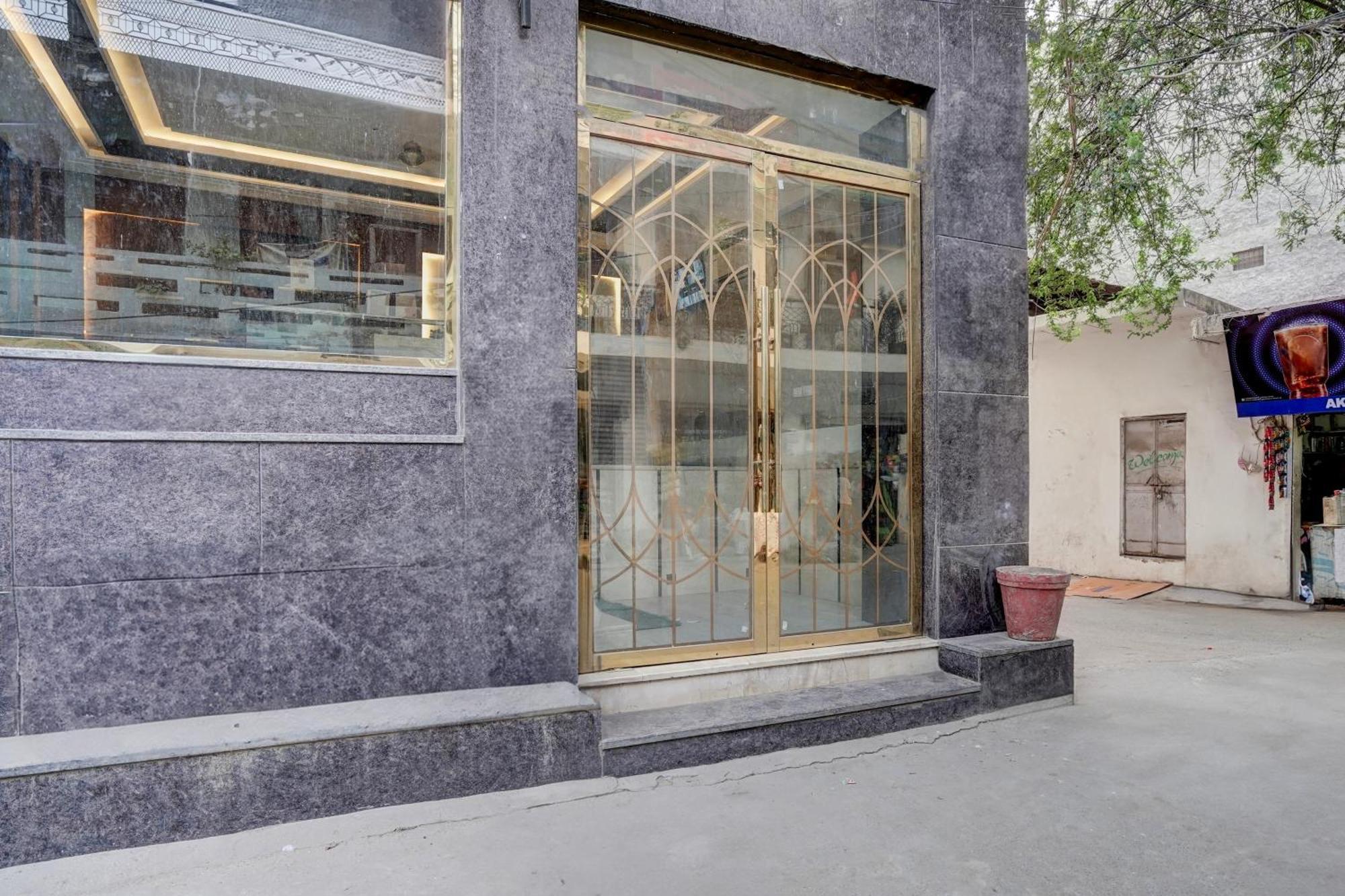 Hotel Super Townhouse Airport Road Delhi à New Delhi Extérieur photo