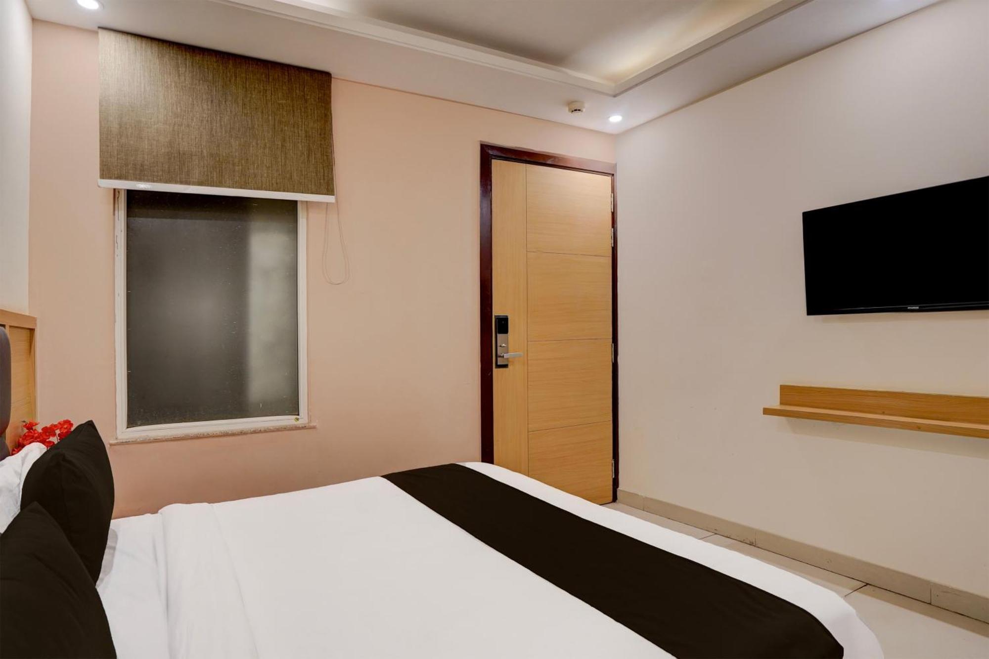 Hotel Super Townhouse Airport Road Delhi à New Delhi Extérieur photo